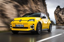 Renault 5 electric - Electric Car of the Year